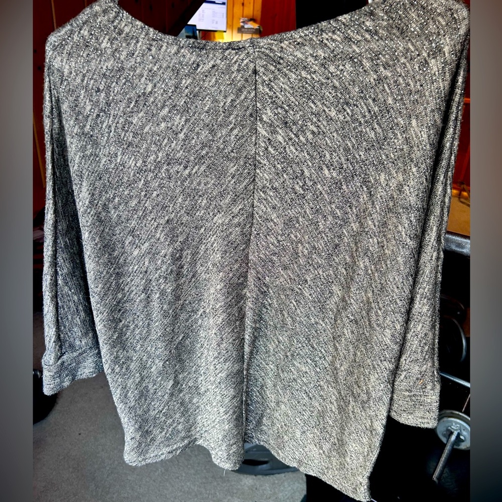 Perfect for a holiday party! Black with gold sweater.